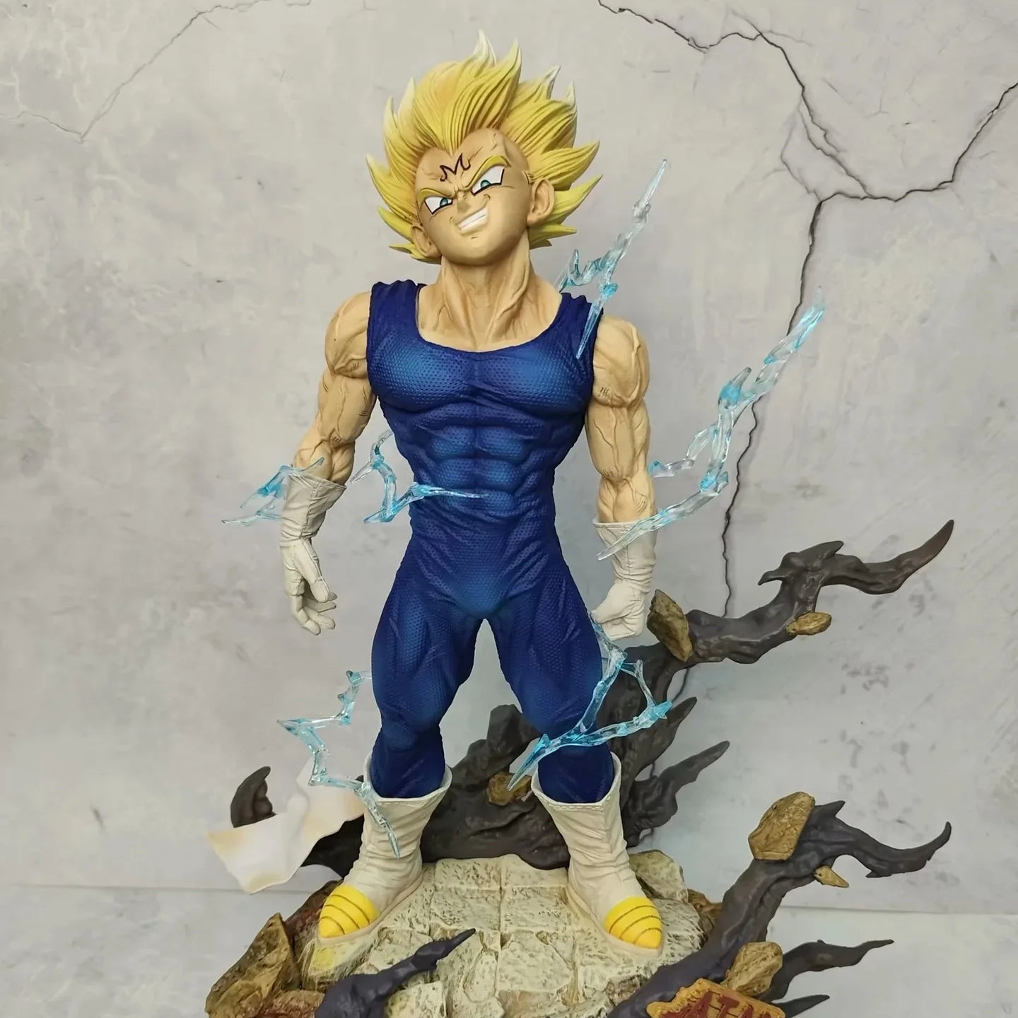 Dragon Ball Super Saiyan Majin Vegeta Figura + Bust