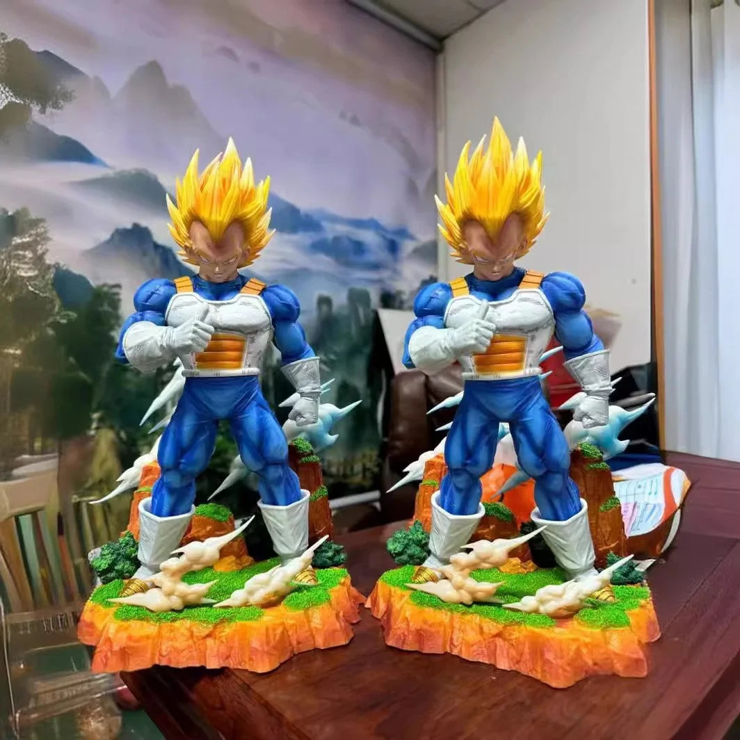 Vegeta Super Saiyan Clouds Studio PVC