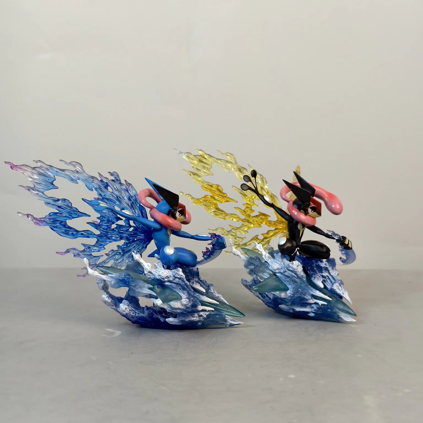 Pokemon Greninja & Greninja Shiny Wonder Studio PVC