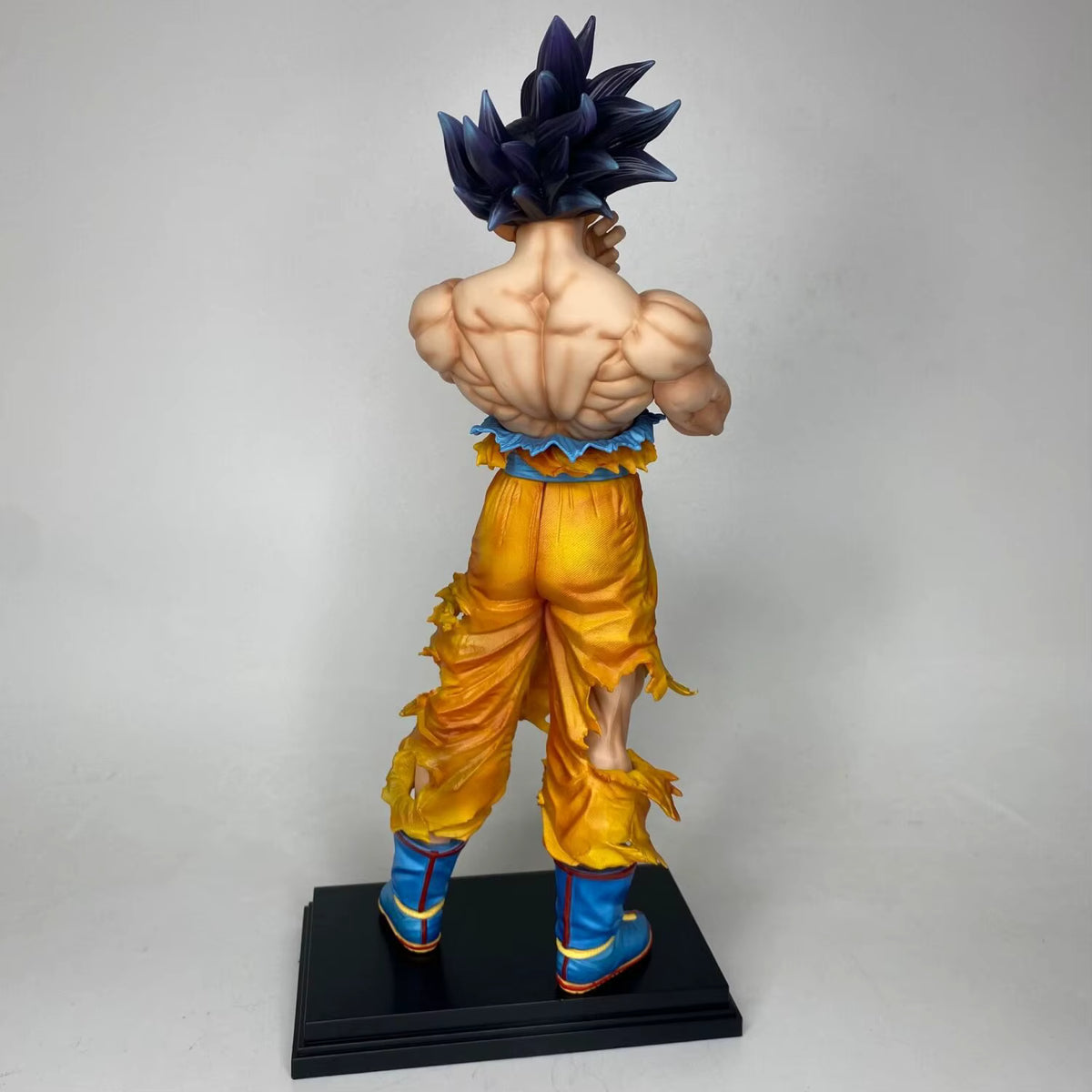 Goku Ultra Instinct Dragon Ball Super Man Studio PVC Figure