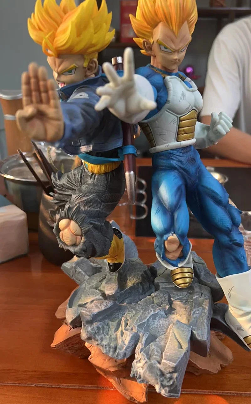 Vegeta & Trunks Super Saiyan Duo Battle GK