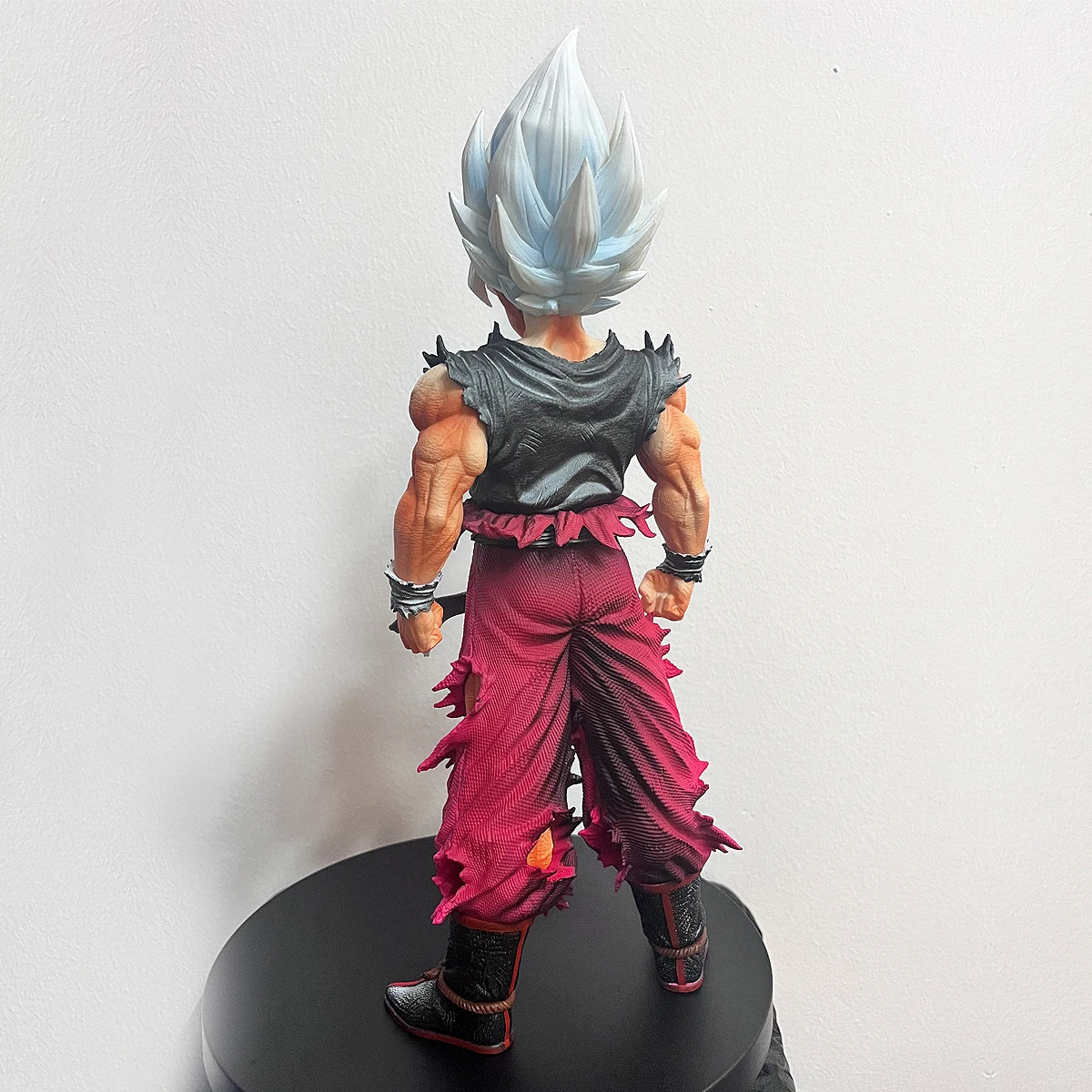 Goku Super Saiyan God White Dragon Ball Super C4 Studio