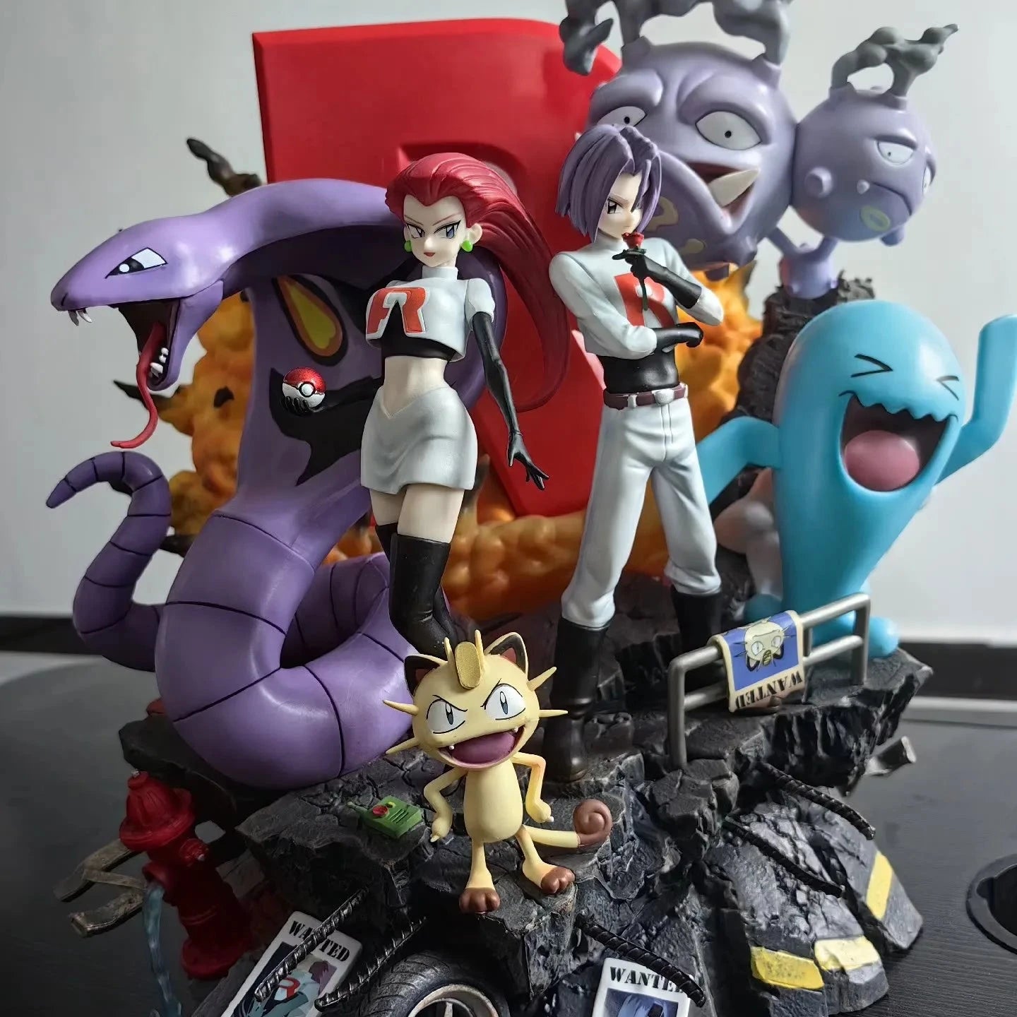 Diorama Team Rocket Jessie James Meowth Pokémon EGG Studio PVC