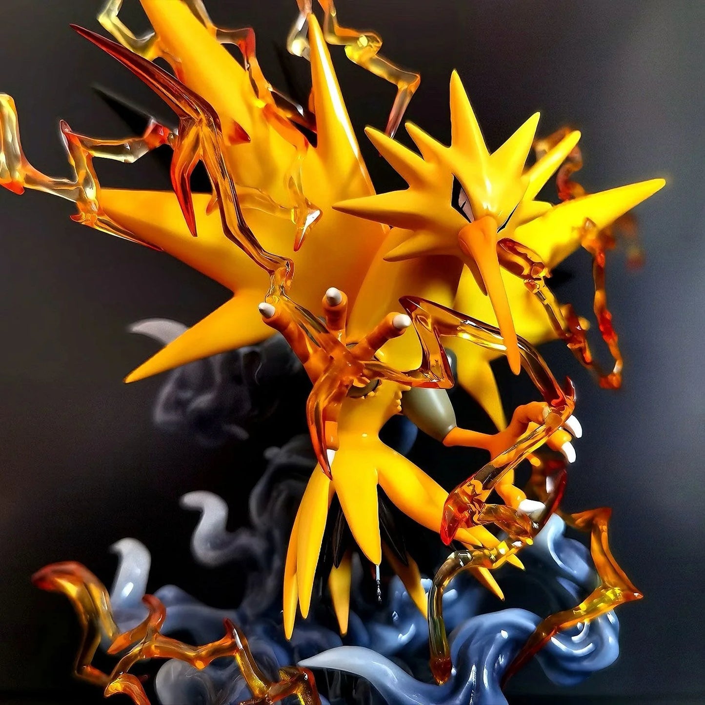 Pokemon Zapdos PT Studio