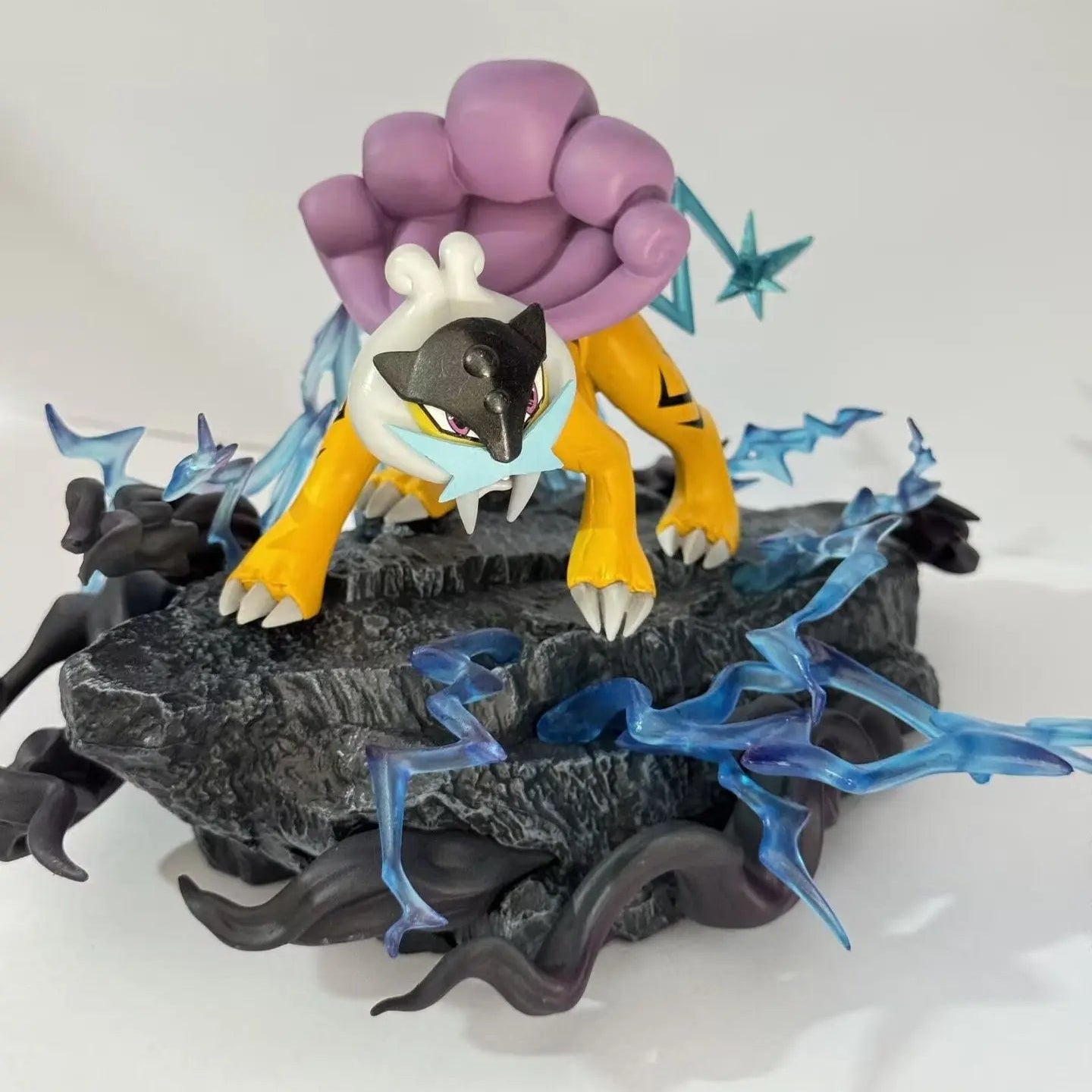 Raikou Legendary Pokémon Johto PUFF Studio PVC