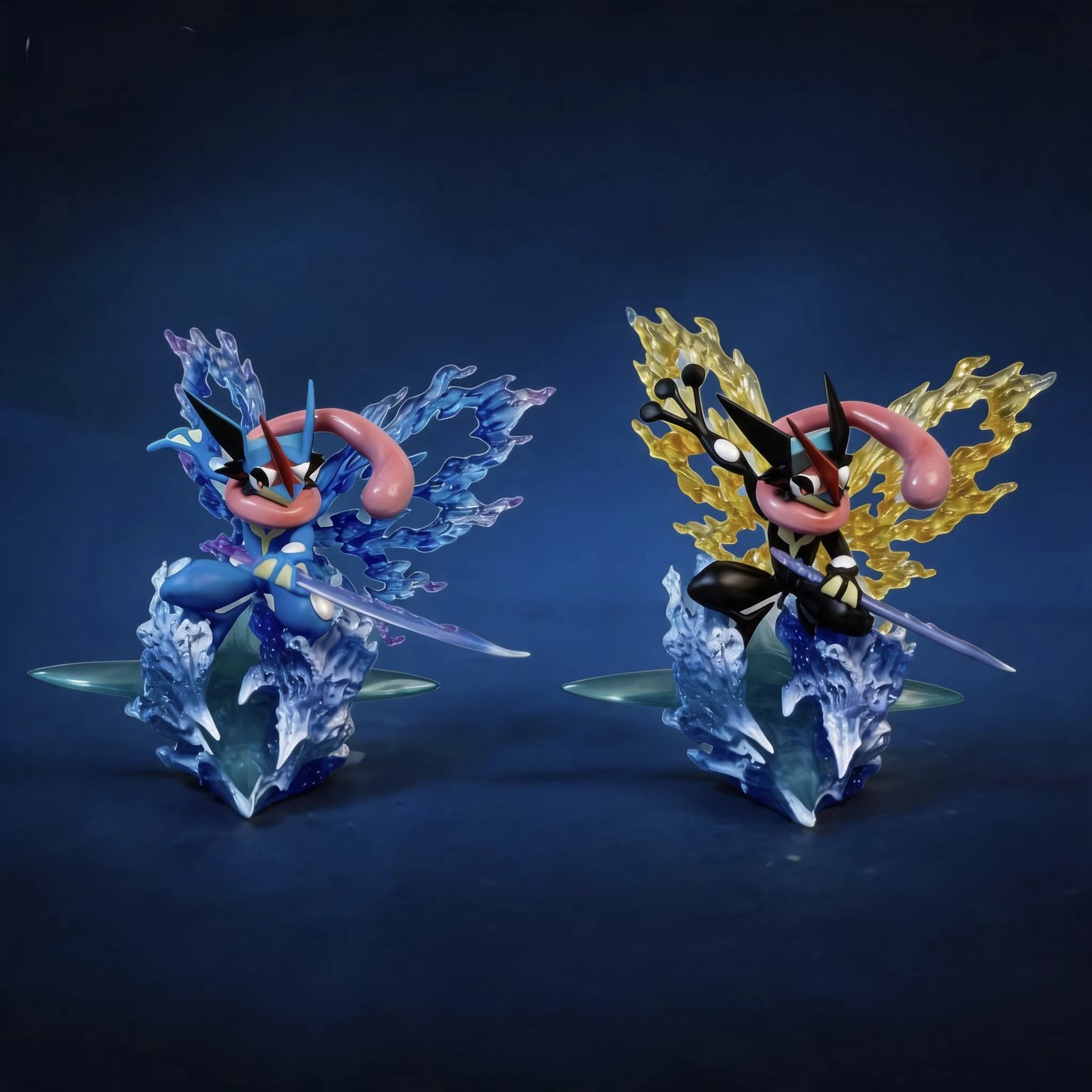 Pokemon Greninja & Greninja Shiny Wonder Studio PVC